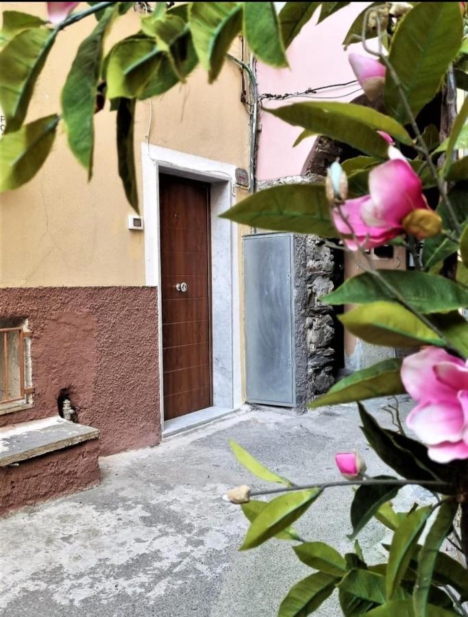 L' Onda Di Manarola Hotel Exterior photo